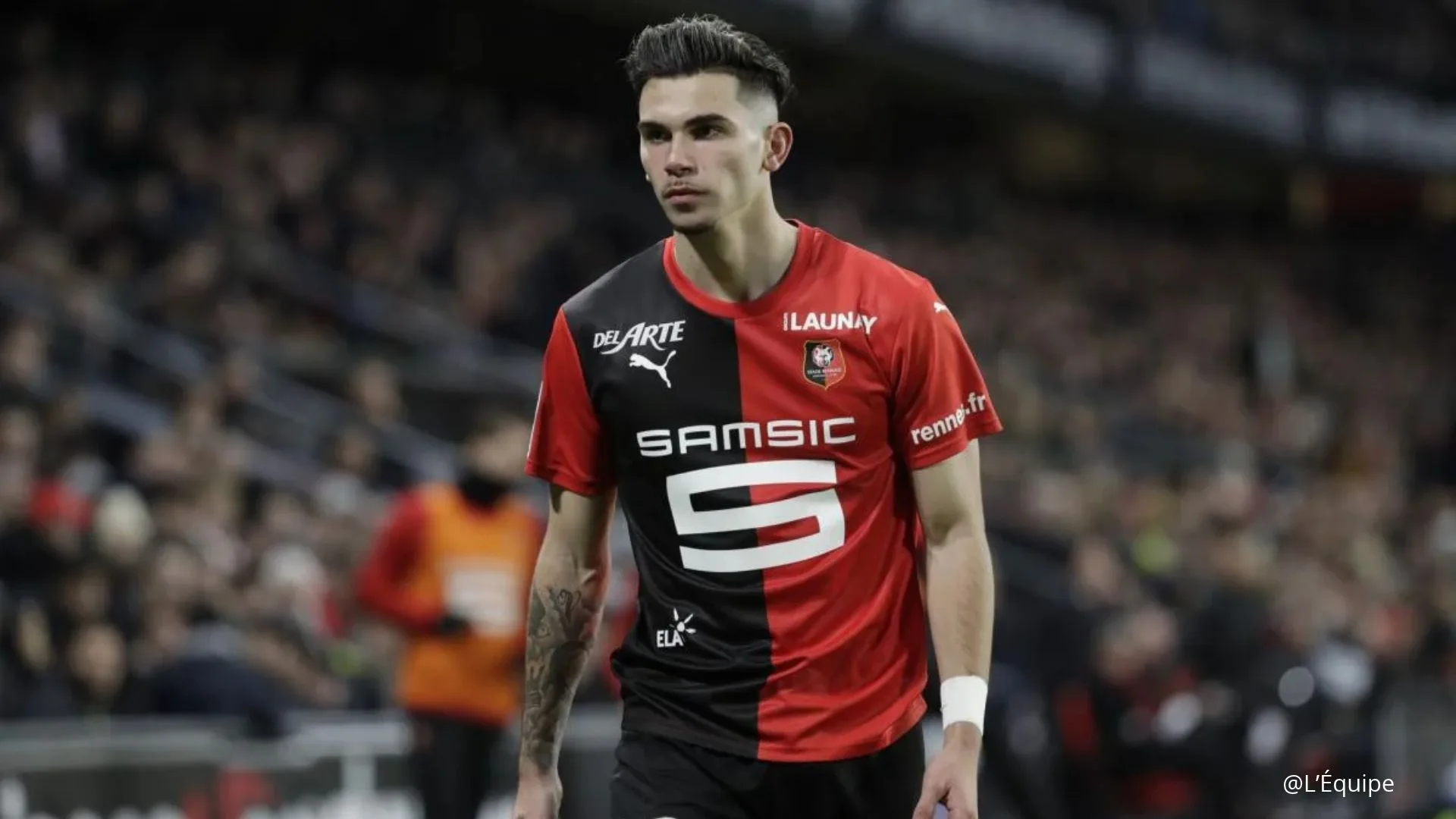 Les Rouge et Noir chez les Bleus - Épisode 2 : Lucas Da Cunha, une trajectoire loin d’être linéaire